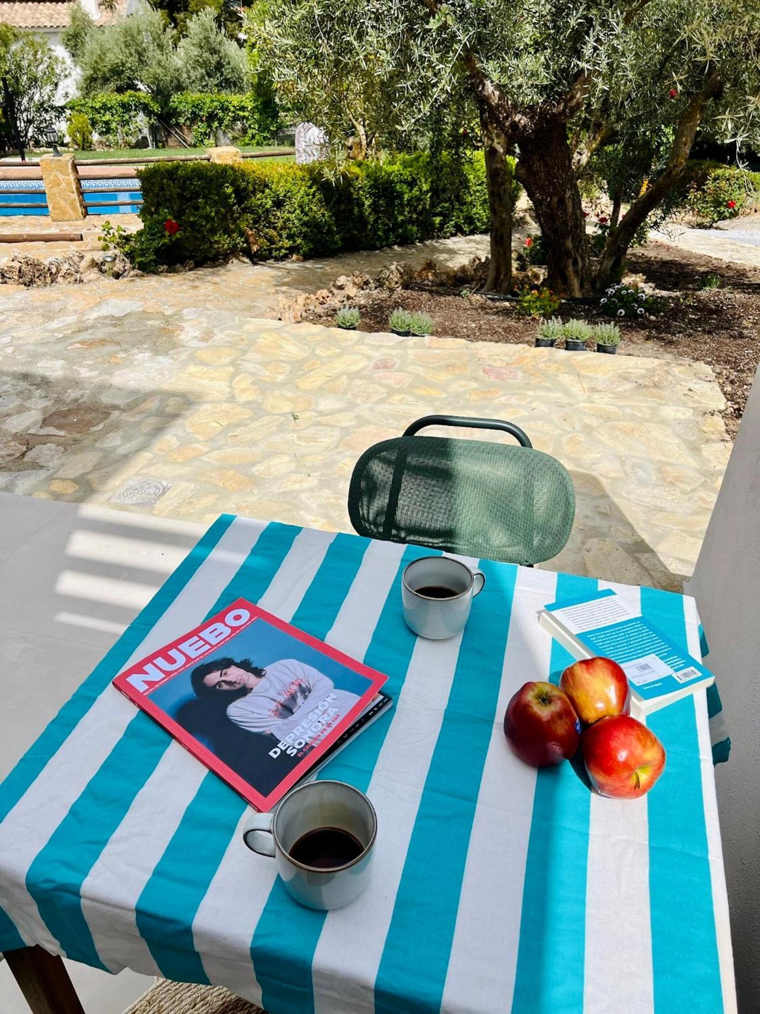 Lenta Suites Pozo Alcon Bagian luar foto